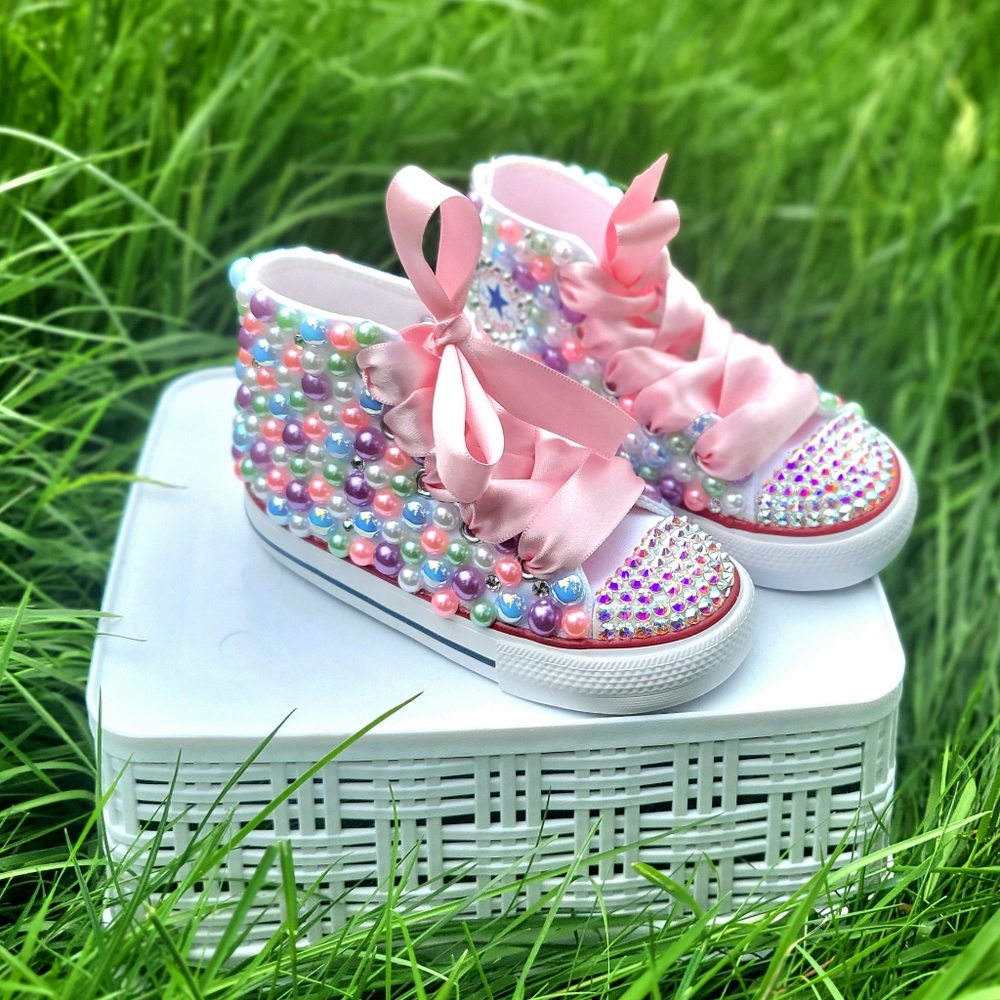 Custom hand made bubblegum Converse